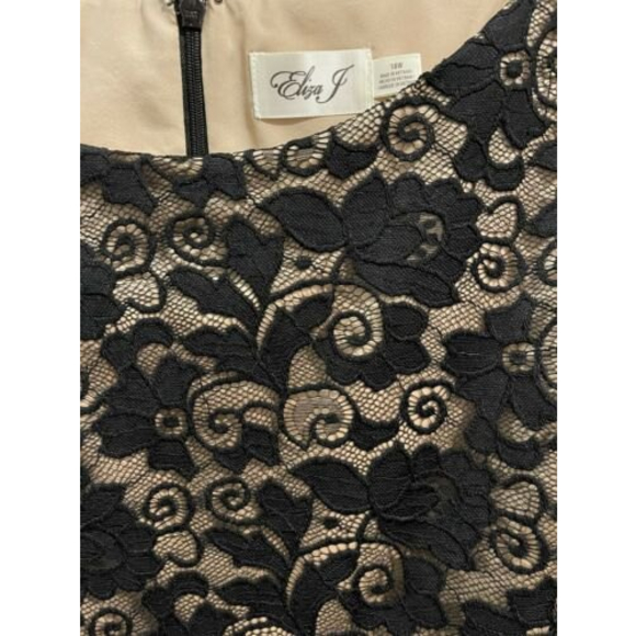 Eliza J Women's Lace Flounce Hem Dress - Picture 5 of 8